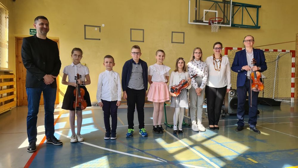 Koncert dla uczniów Szkoły Podstawowej Nr 2  im. Juliusza Słowackiego w Starym Sączu.